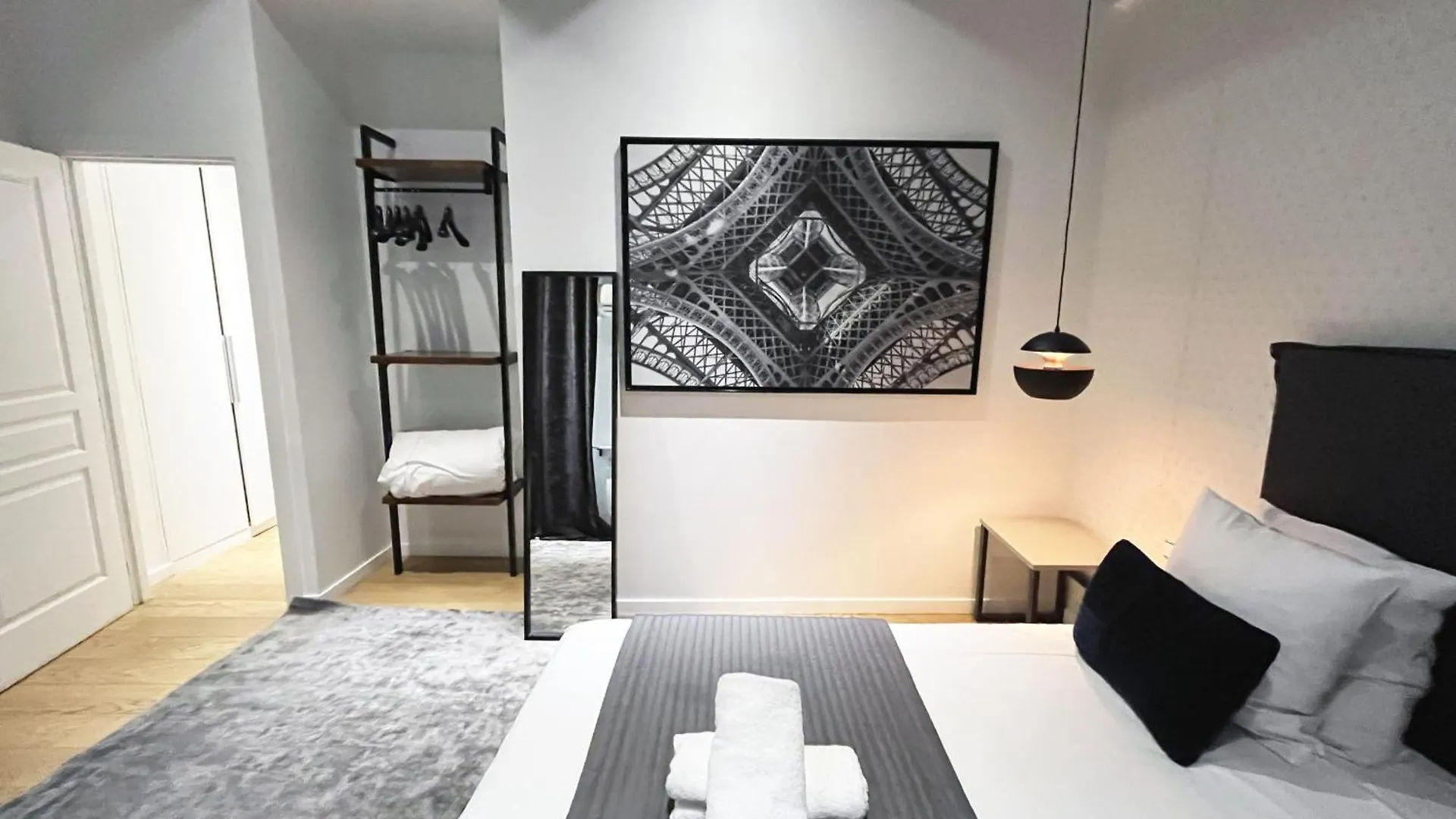 Urban Flat 69 - Beautiful Parisian Apartment In Center Of Paris